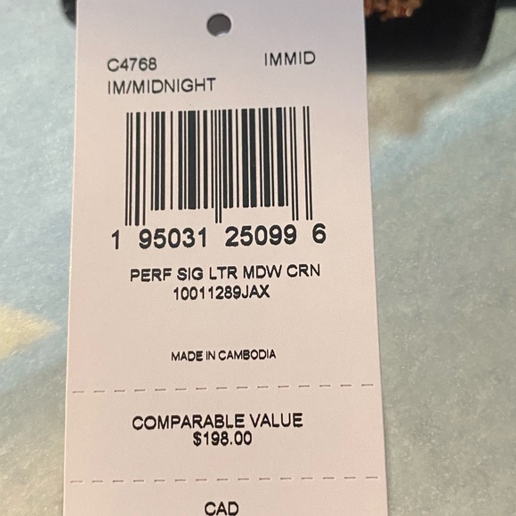 COACH Medium Zip Wallet - Picture 4 of 6